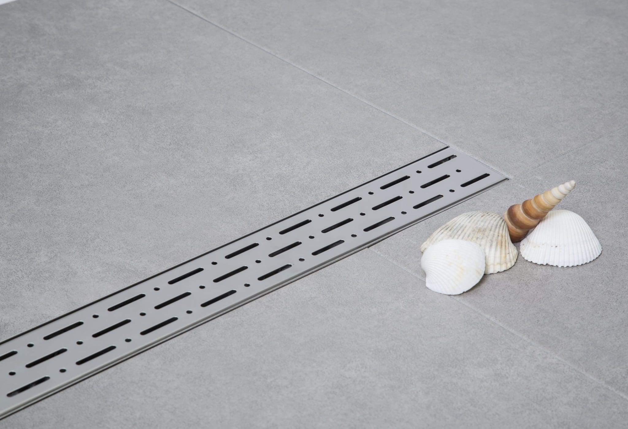 Maxiflow Siphonic Style Shower Drain 33cm - Image 3